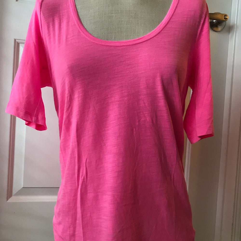 Quarter sleeve shirt